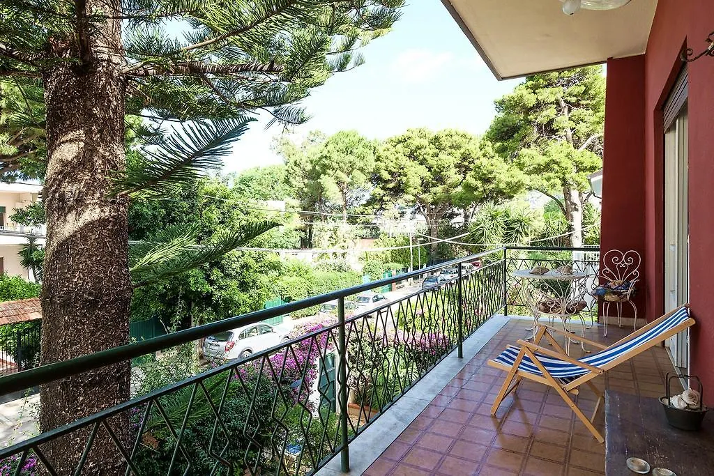 Domus Sicily - Villa Onda Mondello 0*,  Italien